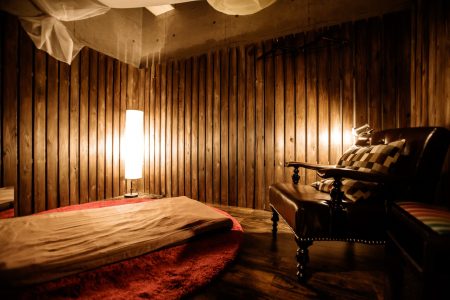 女性講師による充実の研修プログラム有り。1日だけの研修でデビュー出来ます。